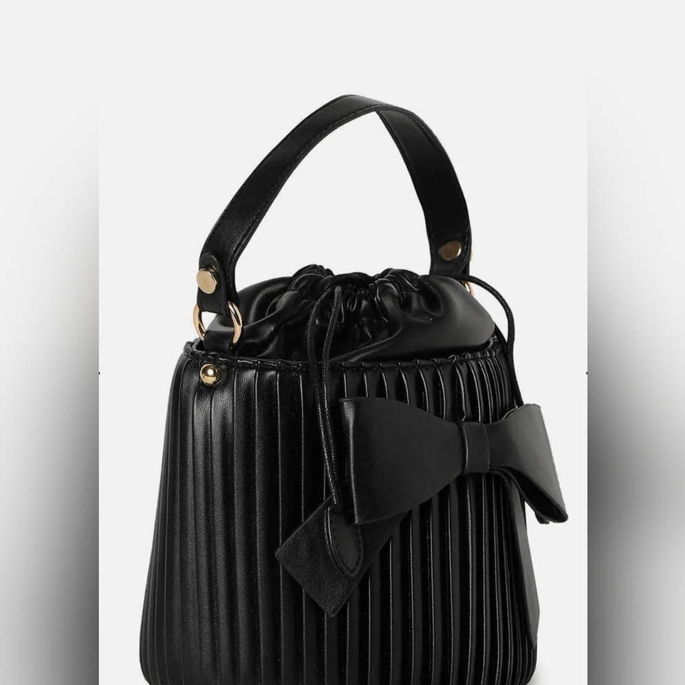 Chic Black Mini Bag with Bow Accent